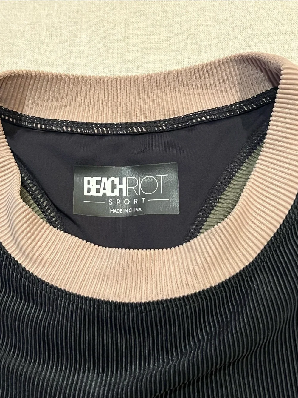 Beach Riot Gwen Colorblock Ribbed Crop Bikini Top Black Olive Tan Gym Beach XS - Picture 8 of 13
